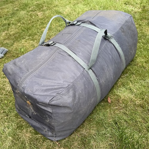 Large drive away - drive, awning